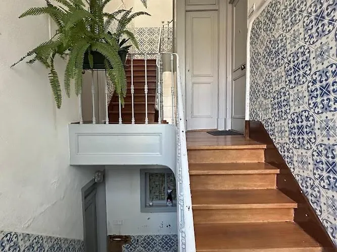 Bright And Comfortable Apartment Lissabon