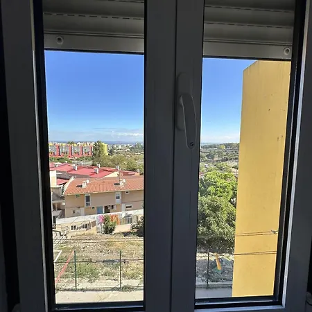 Bright And Comfortable Appartement Lissabon