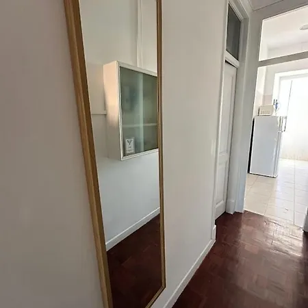 Bright And Comfortable Appartement Lissabon